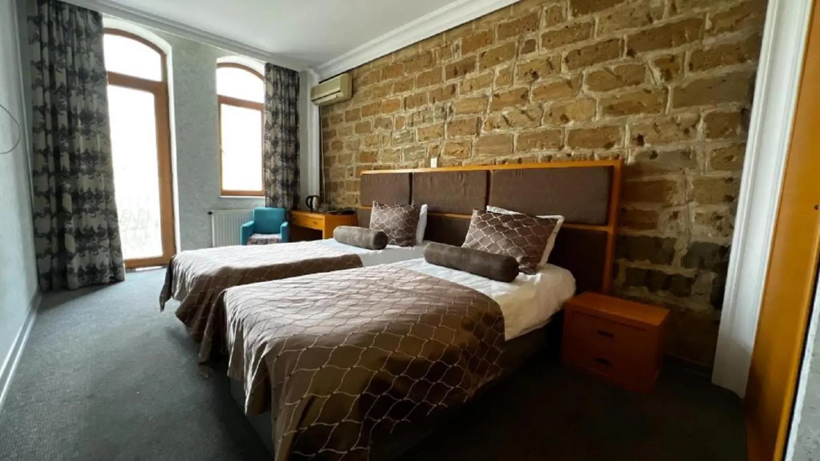 Royal Qala Hotel Baku 0*,